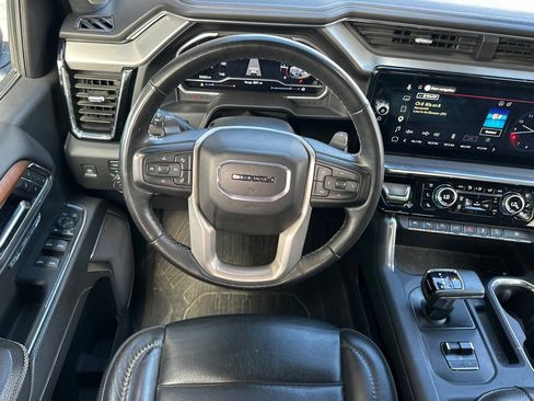 Used 2023 GMC Sierra 1500 Denali w/ Denali Reserve Package AWD/4WD image 13