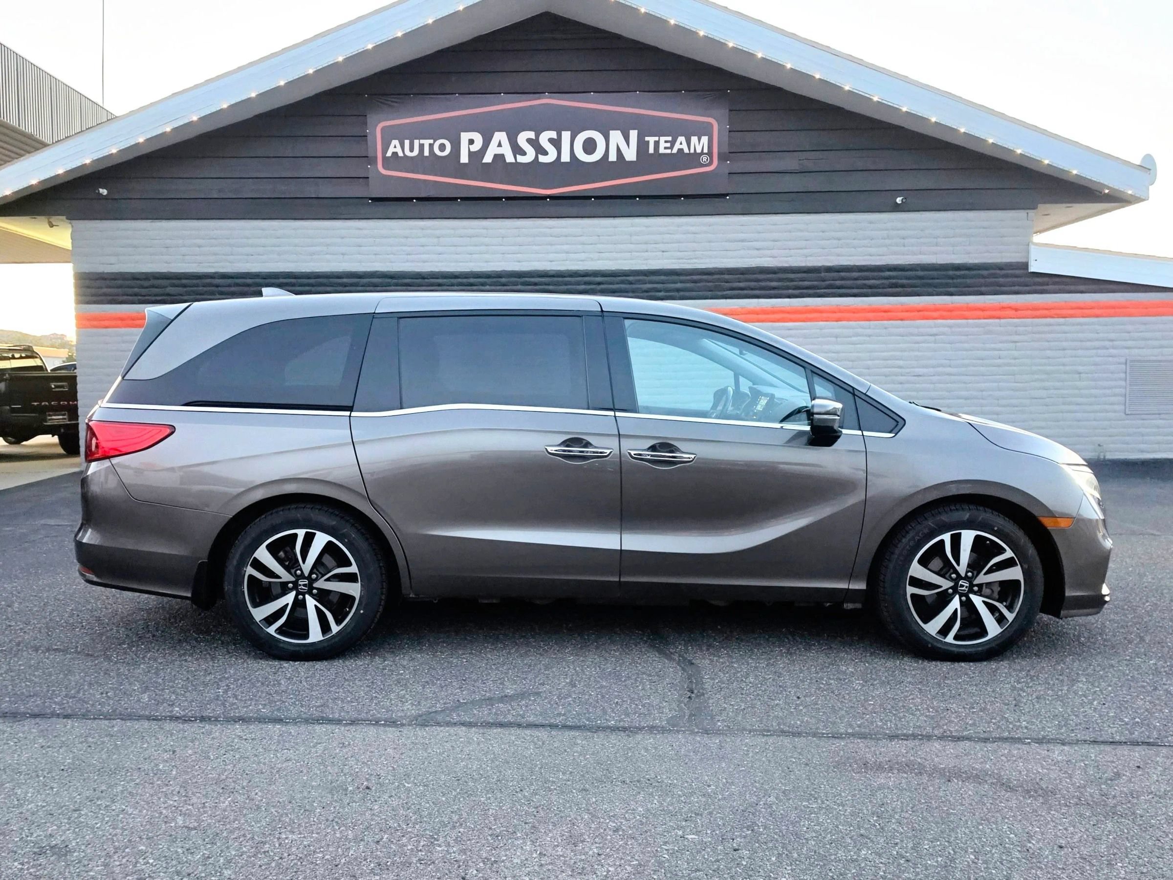 Used 2019 Honda Odyssey Elite image 6