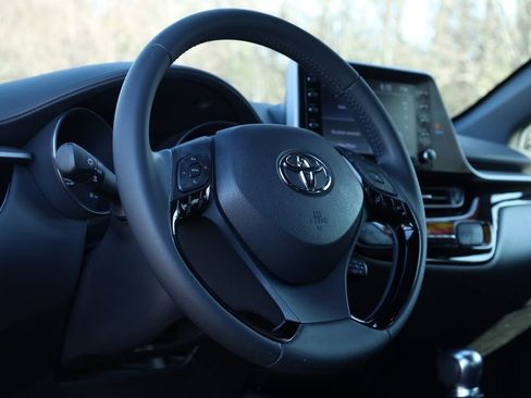 Used 2021 Toyota C-HR Nightshade image 5