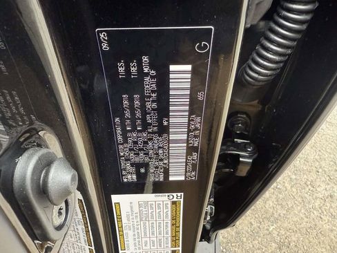 New 2025 Lexus LX 700h Overtrail image 20