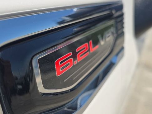 Used 2023 GMC Sierra 1500 Denali w/ Denali Reserve Package AWD/4WD image 9