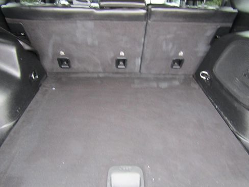 Used 2021 Jeep Cherokee Trailhawk image 19