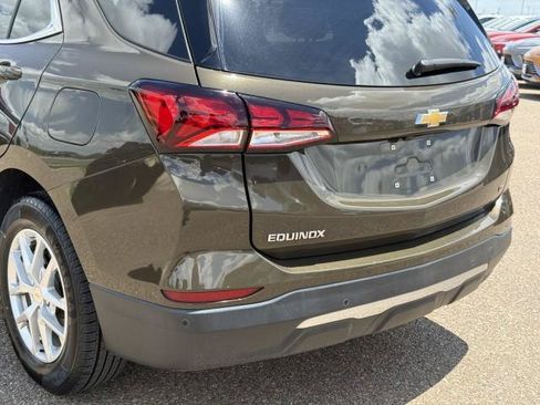 Used 2023 Chevrolet Equinox LT w/ Driver Convenience Package FWD image 16