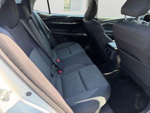 Used 2025 Toyota Camry LE image 13