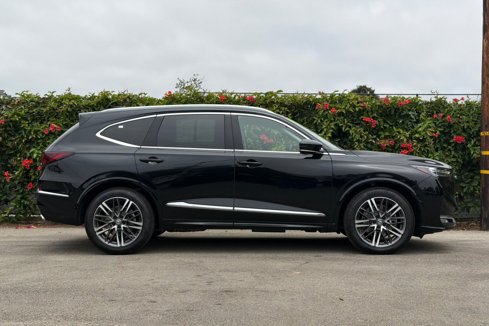 Used 2026 Acura MDX w/ Advance Package AWD/4WD image 3