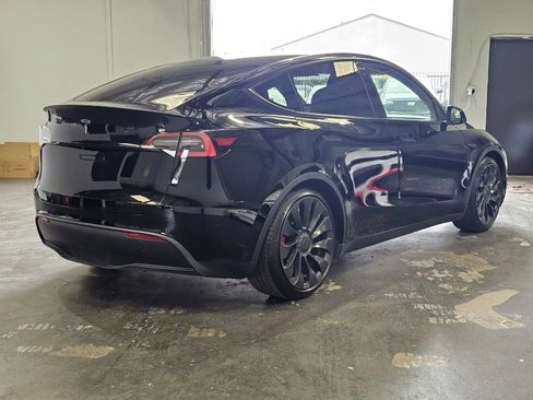 Used 2021 Tesla Model Y Performance AWD/4WD image 4