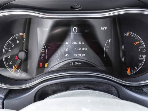 Used 2020 Jeep Grand Cherokee Limited w/ Luxury Group II AWD/4WD image 16