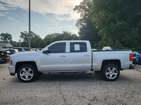 Used 2018 Chevrolet Silverado 1500 LT w/ All Star Edition AWD/4WD image 2