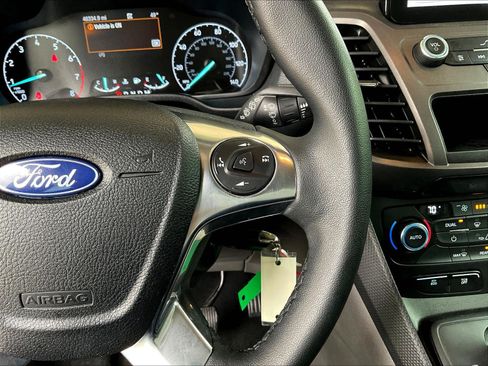 Used 2019 Ford Transit Connect XL FWD image 12