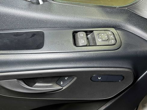 Used 2025 Mercedes-Benz Sprinter 2500 image 21