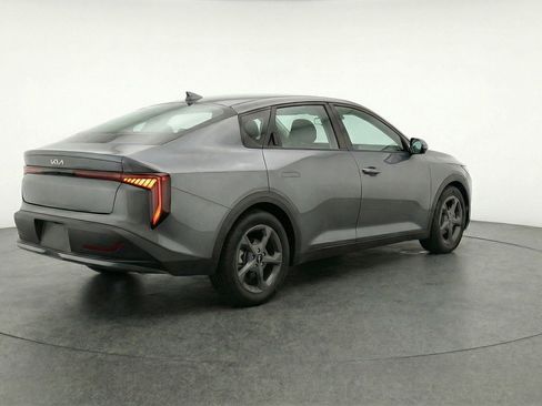Used 2025 Kia K4 FWD image 9