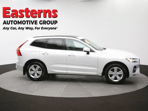 Used 2022 Volvo XC60 B5 Momentum AWD/4WD image 48