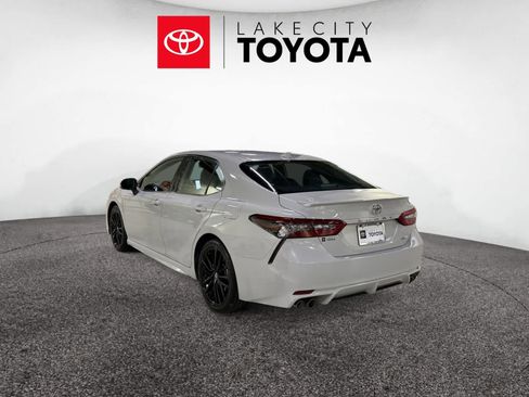 Used 2023 Toyota Camry XSE image 4