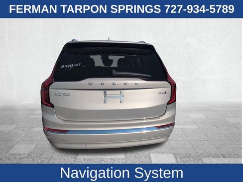 Certified 2025 Volvo XC90 B6 Plus image 7