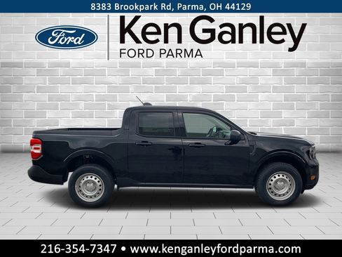 New 2025 Ford Maverick XL image 4