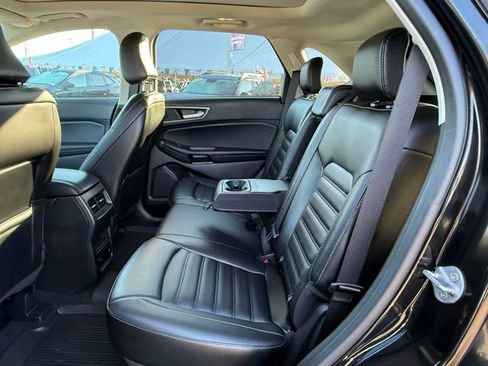 Certified 2024 Ford Edge SEL w/ Convenience Package AWD/4WD image 10