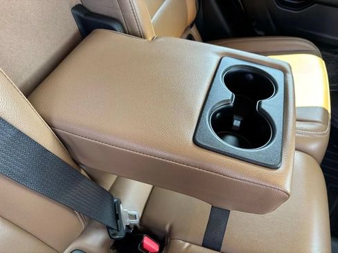 Used 2023 Jeep Gladiator Rubicon w/ Cold Weather Group AWD/4WD image 28