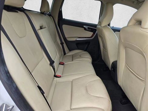 Used 2017 Volvo XC60 T5 Inscription w/ Advanced Package image 19