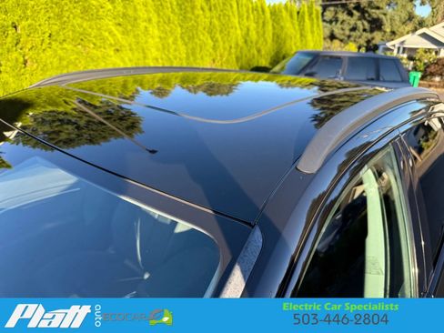 Used 2021 Audi e-tron Premium w/ Convenience Plus Package image 16