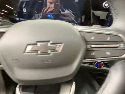 New 2026 Chevrolet Equinox ACTIV w/ Convenience Package III FWD image 20
