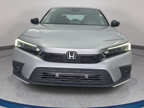 Used 2024 Honda Civic Sport image 2