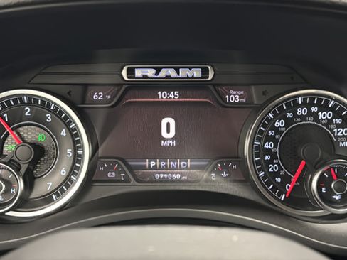 Used 2019 RAM 2500 Laramie AWD/4WD image 16