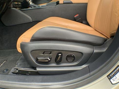 Certified 2022 Lexus ES 300h Ultra Luxury w/ Accessory Package 2 image 12