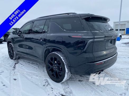 Used 2025 Chevrolet Traverse RS image 6