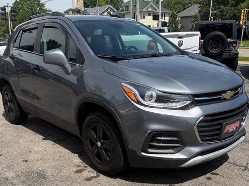 Used 2019 Chevrolet Trax LT w/ LT Convenience Package AWD/4WD image 8