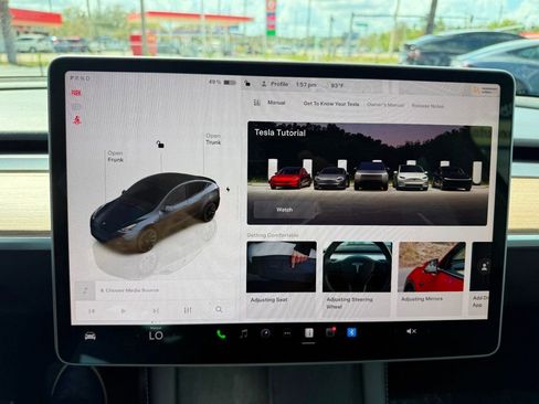 Used 2024 Tesla Model Y Long Range image 11