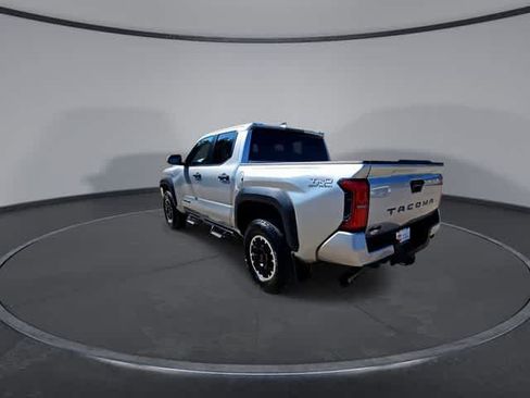 Certified 2024 Toyota Tacoma TRD Off-Road AWD/4WD image 6