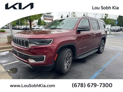 Used 2024 Jeep Wagoneer Series II w/ Flexible Seating Group RWD image 1