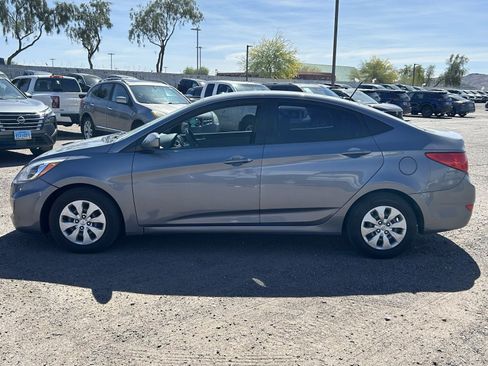 Used 2017 Hyundai Accent SE image 7