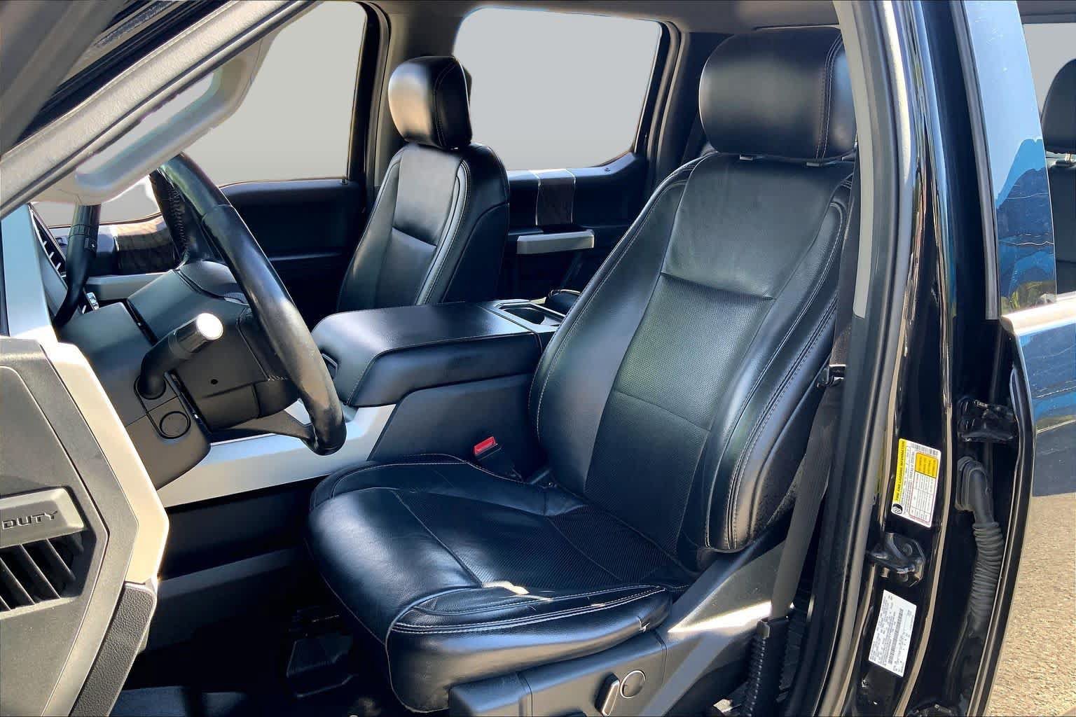Used 2019 Ford F250 Lariat w/ Lariat Ultimate Package AWD/4WD image 8