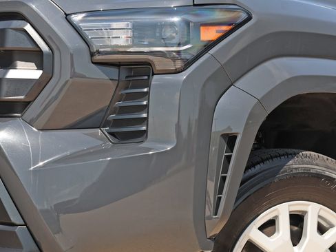 Used 2025 Toyota Tacoma SR RWD image 10