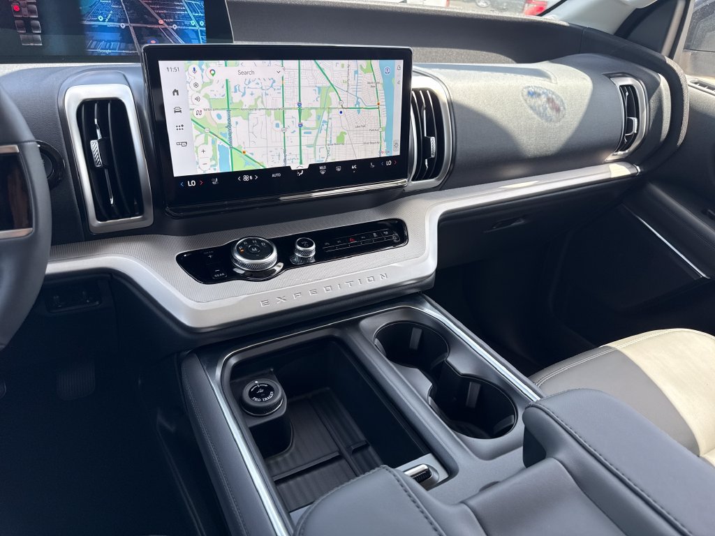 New 2027 Ford Expedition Max Active RWD image 10