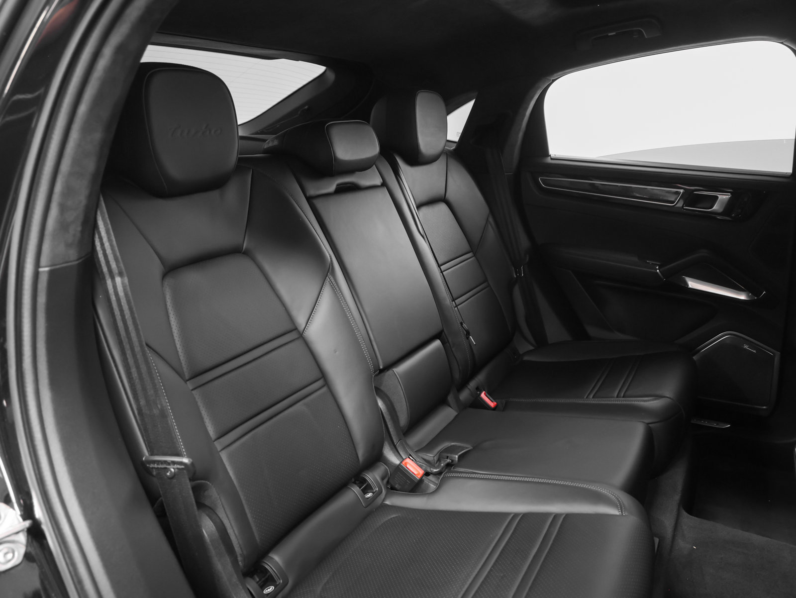 Certified 2021 Porsche Cayenne Turbo AWD/4WD image 27