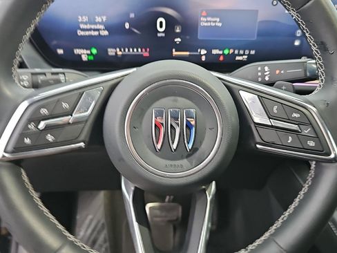 Used 2025 Buick Envision Sport Touring image 10