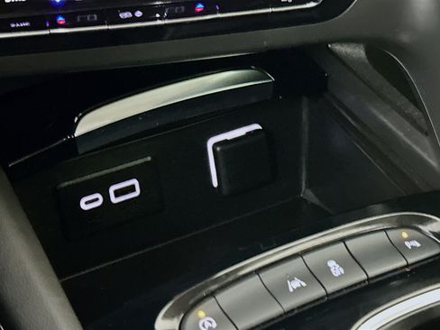 Used 2022 Buick Envision Preferred image 26