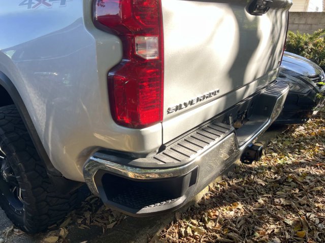 Used 2022 Chevrolet Silverado 2500 LT w/ Convenience Package AWD/4WD image 5