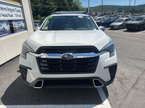 Used 2023 Subaru Ascent Touring AWD/4WD image 8