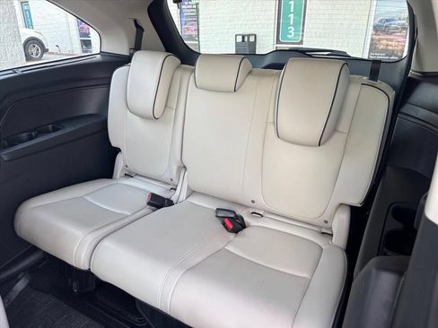 Used 2025 Honda Odyssey Touring image 12
