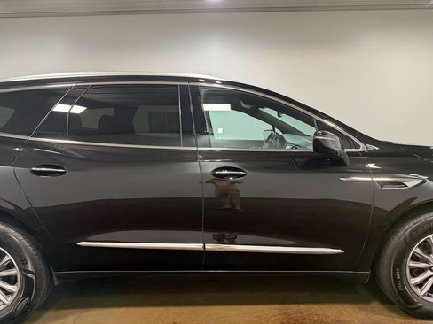 Used 2023 Buick Enclave Essence AWD/4WD image 32