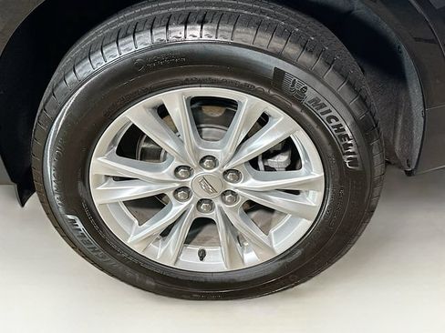 Used 2023 Cadillac XT5 Luxury FWD image 36