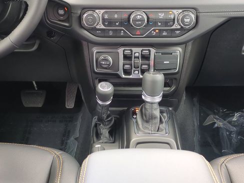 New 2026 Jeep Gladiator Sport image 21