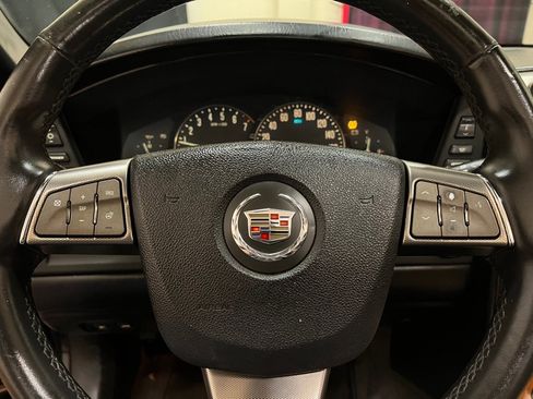 Used 2008 Cadillac XLR RWD image 30