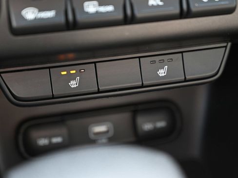 Used 2022 Kia Sportage Nightfall Edition image 29