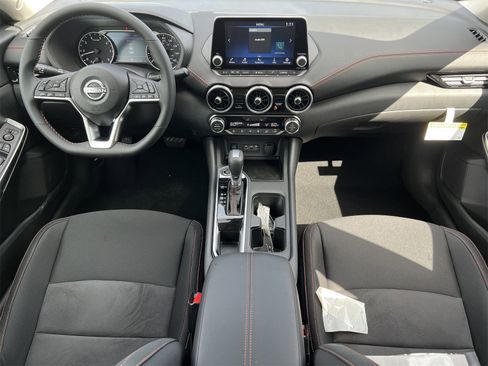 New 2025 Nissan Sentra SR w/ Midnight Edition image 2