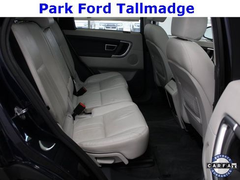 Used 2019 Land Rover Discovery Sport image 27