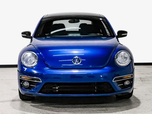 Used 2014 Volkswagen Beetle GSR image 3